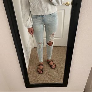 AE Light Wash Ripped Skinny Jean